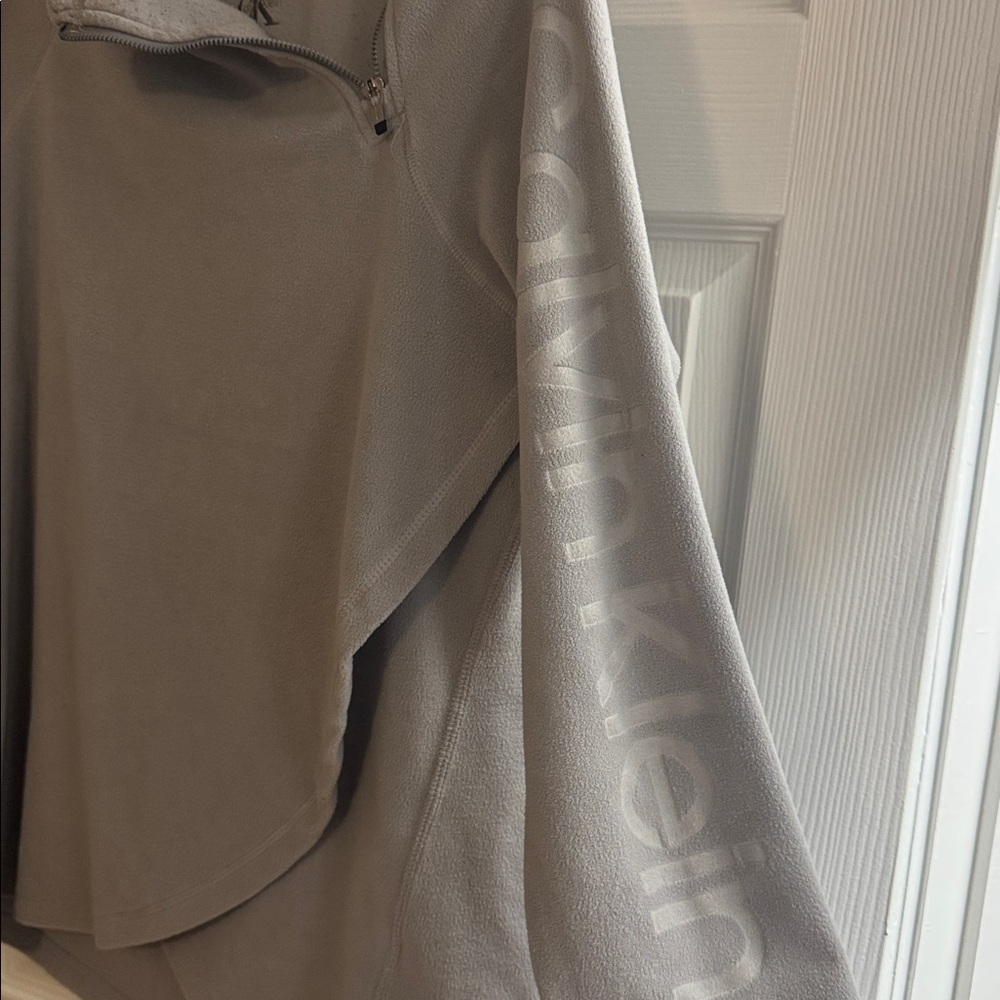 Calvin Klein Light Purple/Gray Sweater with Zipper Detail - Picture 7 of 9